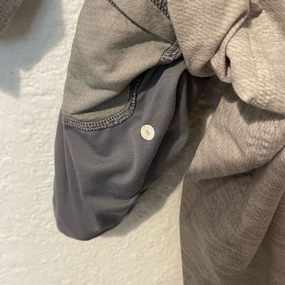 Lululemon grey vitality jacket sz 6 - Picture 6 of 6